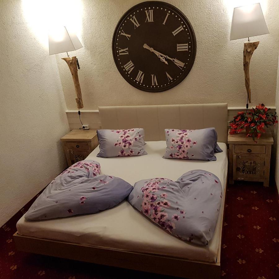 Familienferienhaus Florentine Langenfeld Bagian luar foto