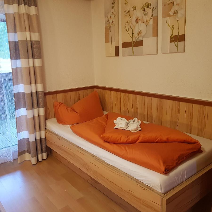 Familienferienhaus Florentine Langenfeld Bagian luar foto
