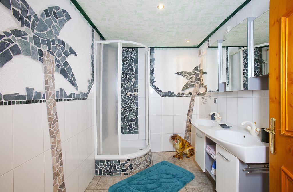 Familienferienhaus Florentine Langenfeld Bagian luar foto