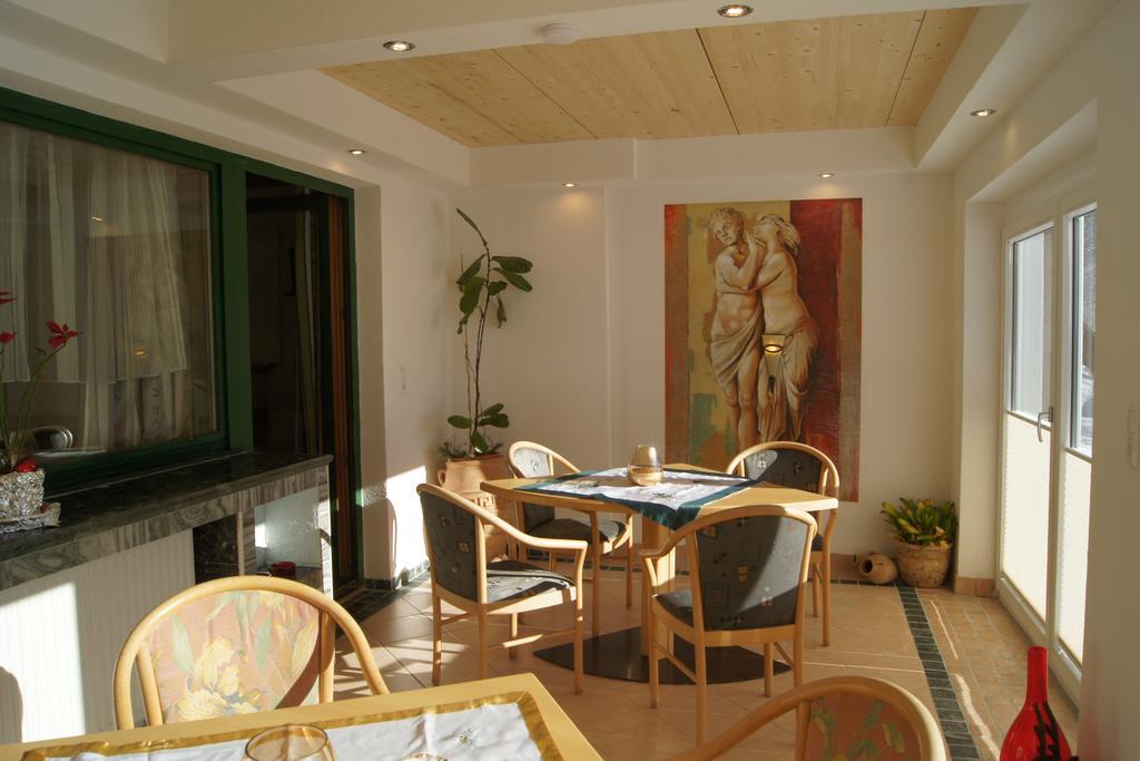 Familienferienhaus Florentine Langenfeld Bagian luar foto
